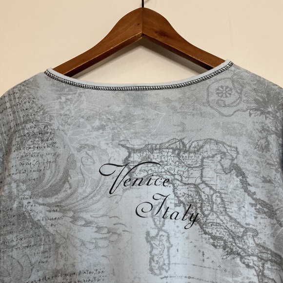 Jess & Jane Top Womens XL Blue Venice Italy Allover Print Long Sleeve Studs - Picture 4 of 10